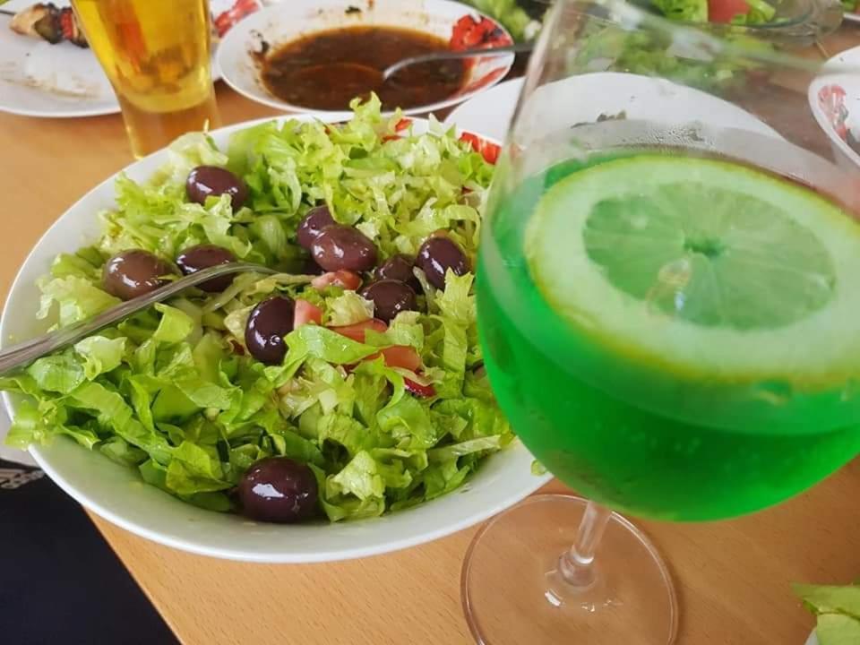 Villa Simida Debnevo Ngoại thất bức ảnh