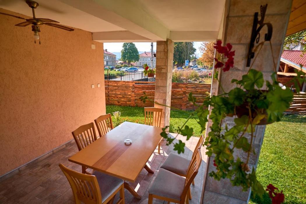 Villa Simida Debnevo Ngoại thất bức ảnh